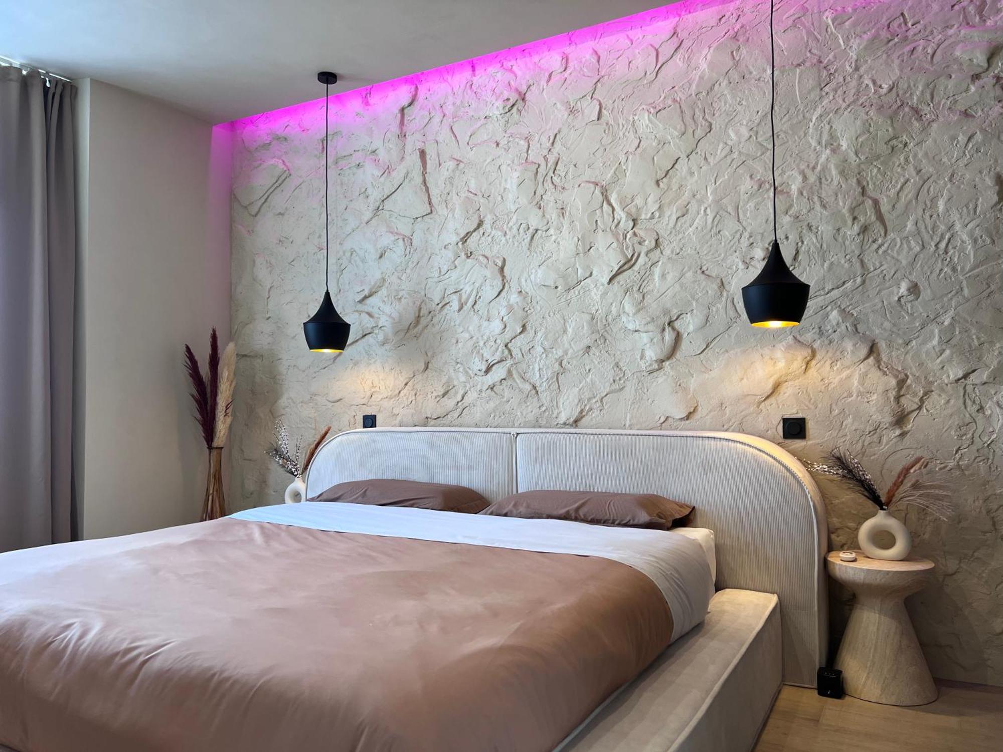 Harmony Room Suite Avec Balneo Angers Exterior photo