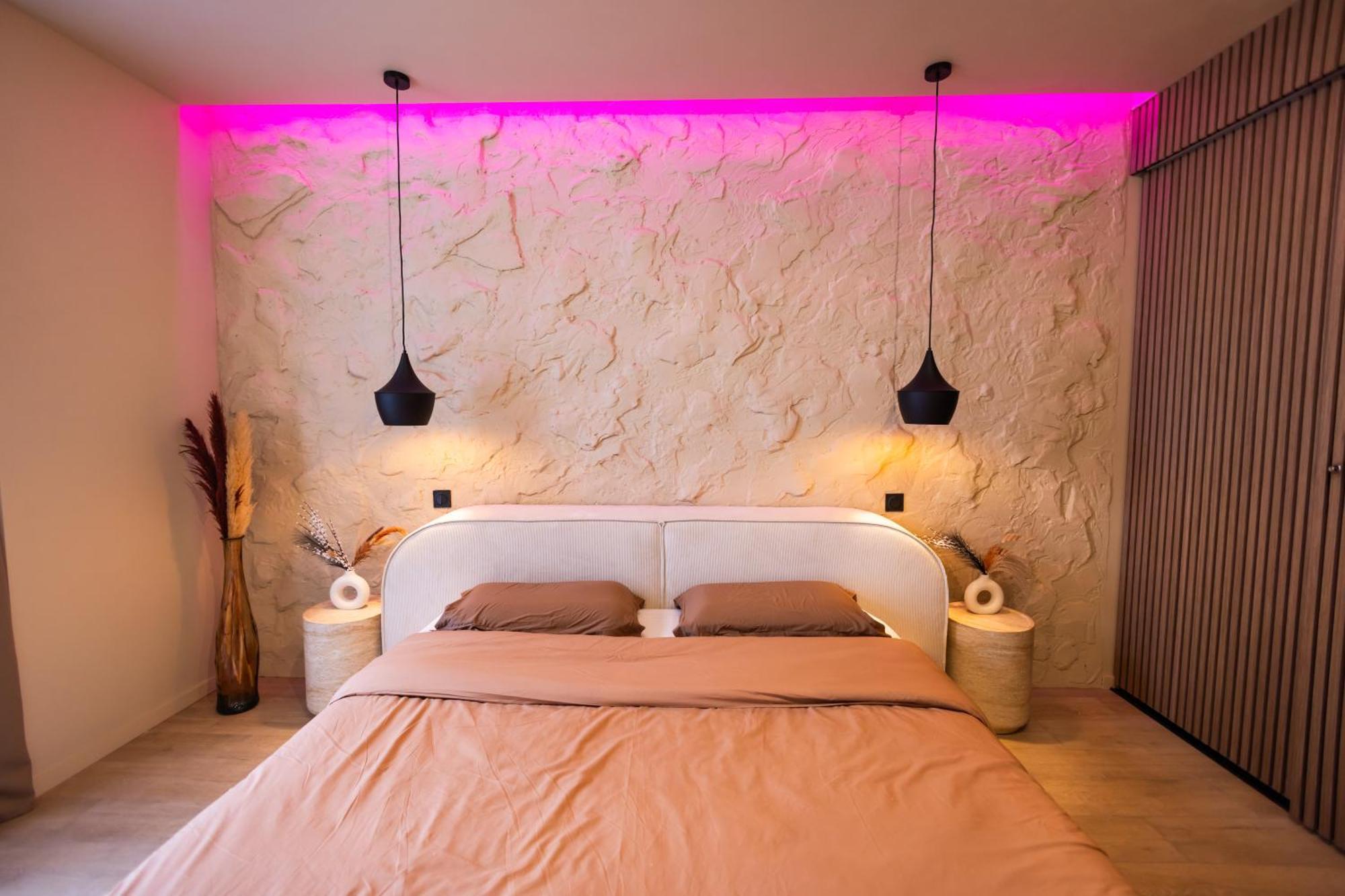 Harmony Room Suite Avec Balneo Angers Exterior photo